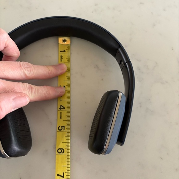 Belink Rose Gold Wireless Headphones - Picture 8 of 8